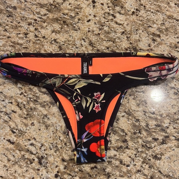 Triangl Swimwear S bottoms XS top Floral - Picture 2 of 6